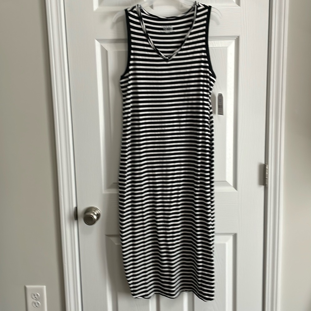 Time and Tru Sleeveless Dress